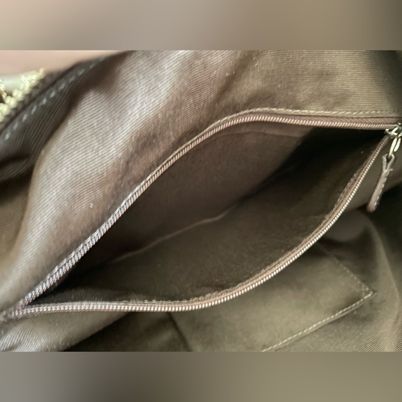 Coach EUC zipper top u moon shape shoulder handbag in chocolate brown - Picture 9 of 12